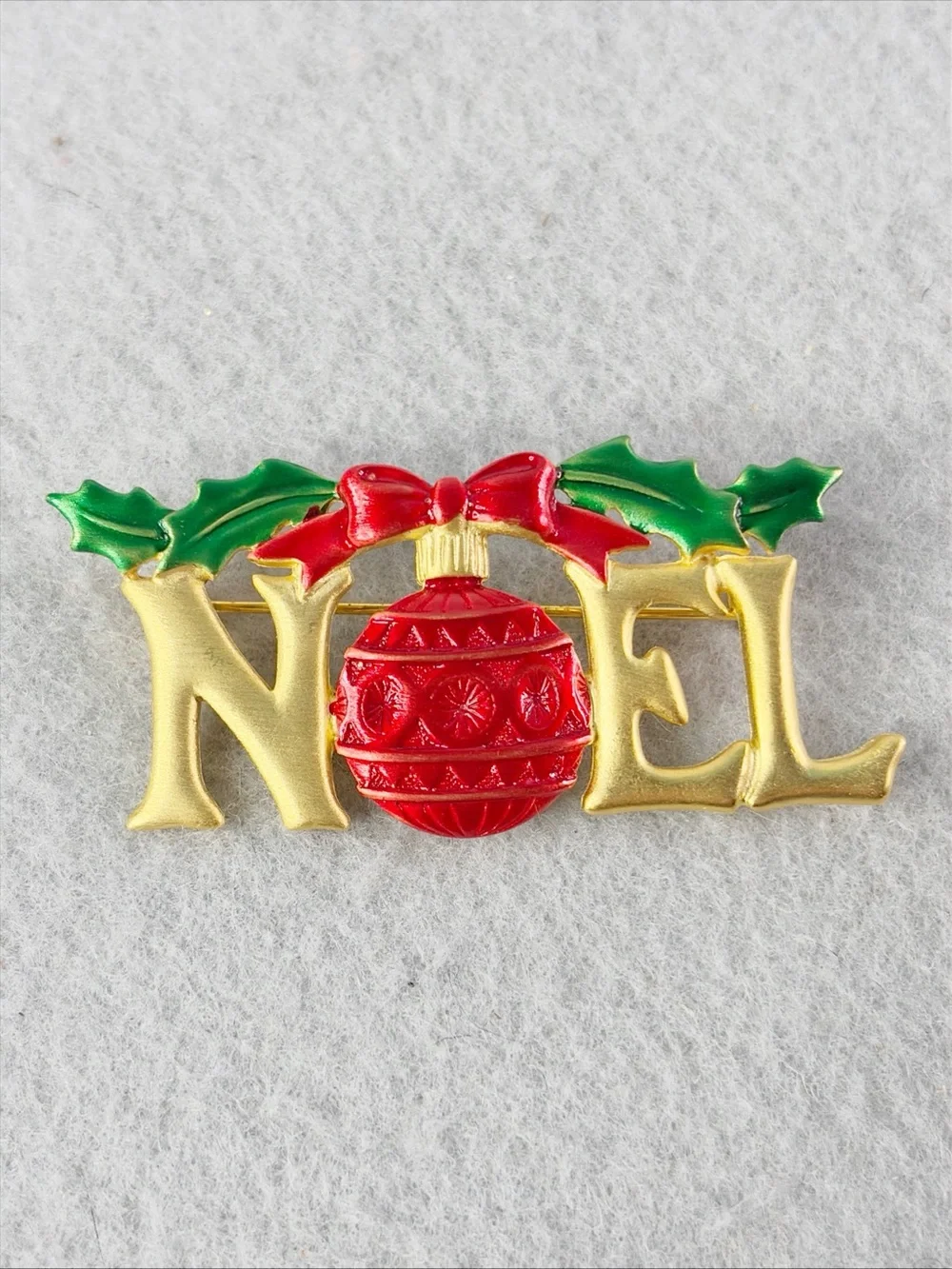 Christmas Holiday Vintage Signed JJ Brooch Pin NOEL Ornament Enamel